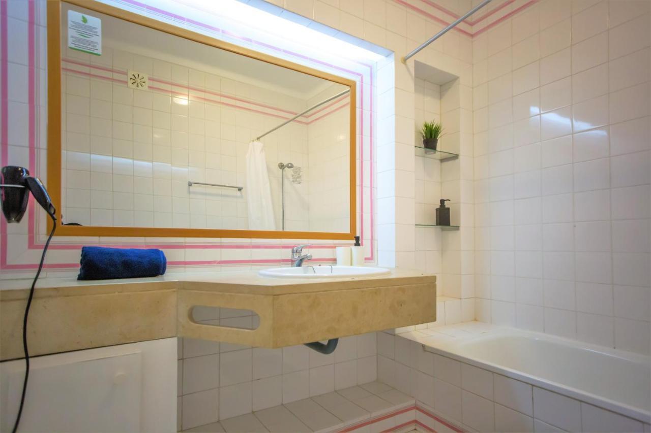 Sea View Apartment - 3 Swimming Pool & Fitness Albufeira Exterior photo