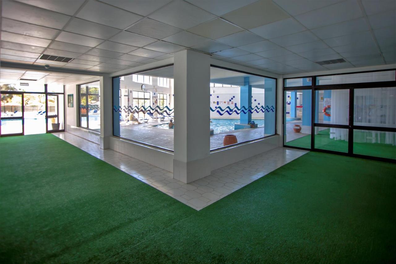 Sea View Apartment - 3 Swimming Pool & Fitness Albufeira Exterior photo
